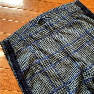 Abercrombie and Fitch plaid leggings, size Medium